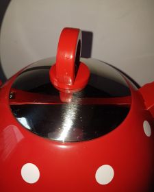 Konvice 1,8 l Karin červená bílé puntíky