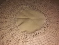 Dečka kulatá průměr cca 32cm ne čistě bílá