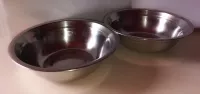 Dvě misky nerezové pro domácí mazlíčky průměr 19 cm